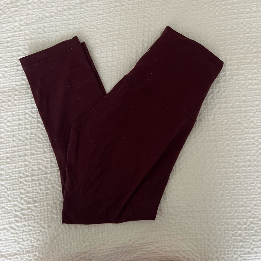 Maroon wunder under lululemon leggings 23” sz 6